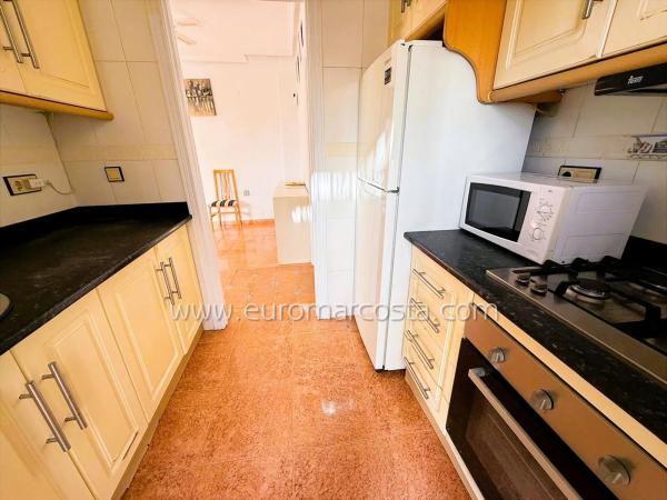 Chalet pareado en calle Belgrado