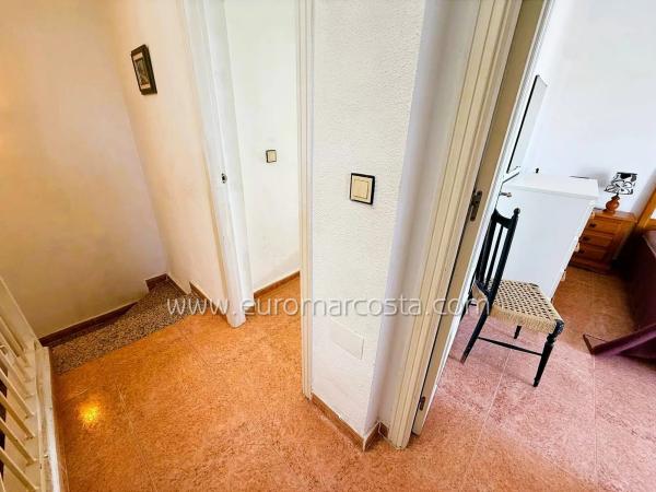 Chalet pareado en calle Belgrado