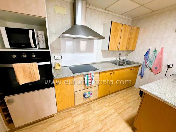 Chalet adosado en avenida Guardamar