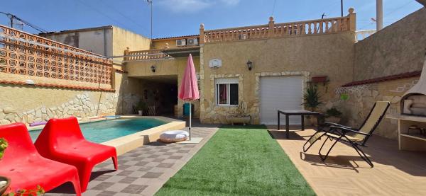 Chalet adosado en agua s/n