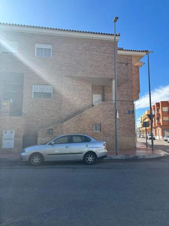 Chalet adosado en avenida de Catral, 2