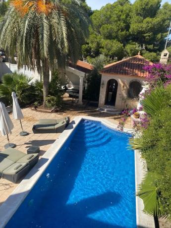 Casa independiente en calle Principal