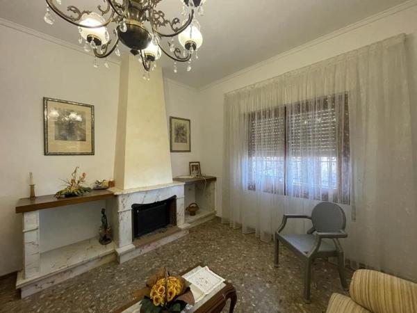 Chalet adosado en Av Orihuela, 26