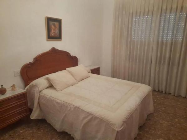 Chalet adosado en Av Orihuela, 26