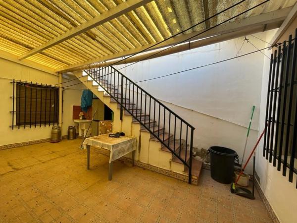 Chalet adosado en Av Orihuela, 26