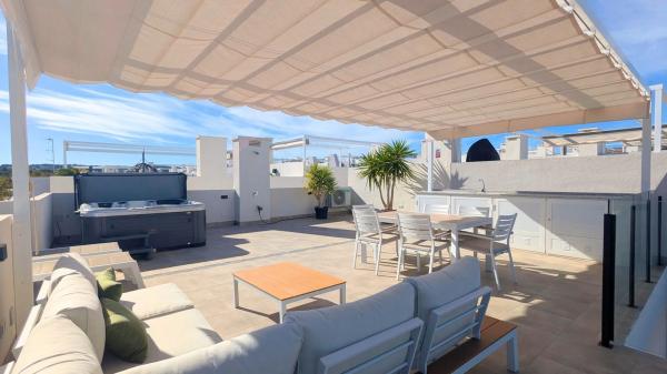 Ático en calle Tchaikovsky, 618