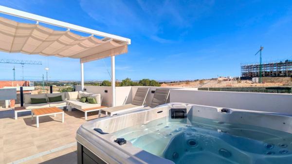 Ático en calle Tchaikovsky, 618