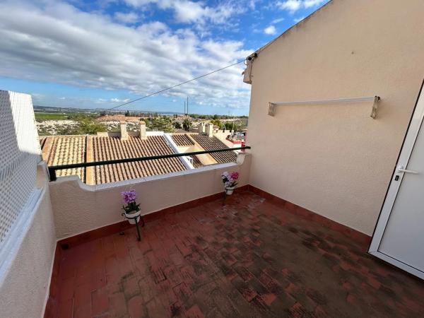 Chalet adosado en CL Valparaiso Balcon Costa b