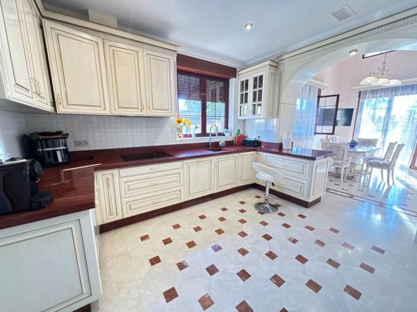 Chalet en San Miguel de Salinas