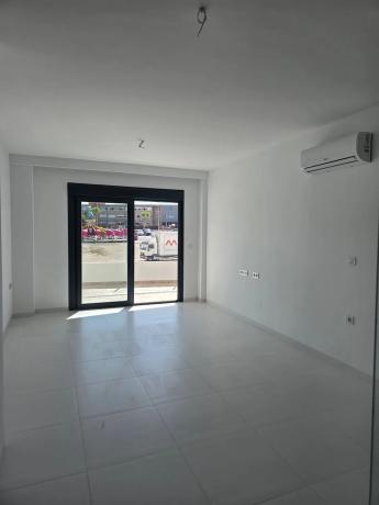 Estudio en calle Verdi, 20