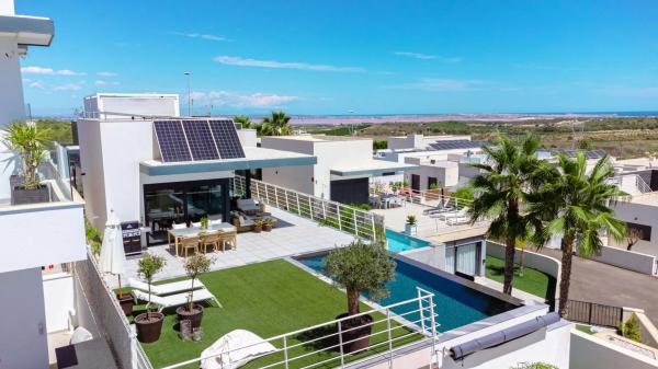 Casa independiente en calle lo Aguirre