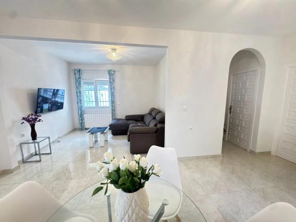 Chalet en San Miguel de Salinas