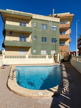 Piso en avenida Alicante, 17