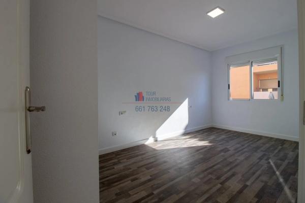 Piso en avenida Alicante, 17