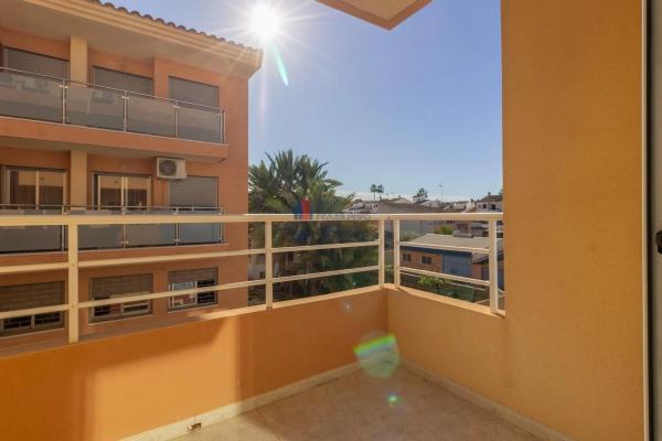 Piso en avenida Alicante, 17