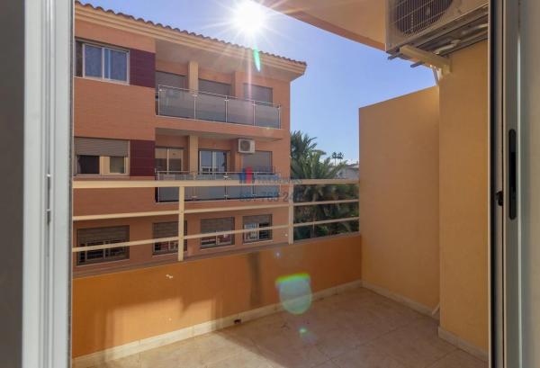 Piso en avenida Alicante, 17