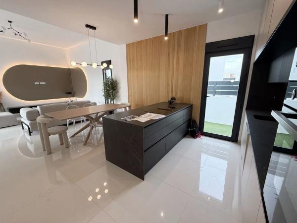 Casa independiente en San Miguel de Salinas