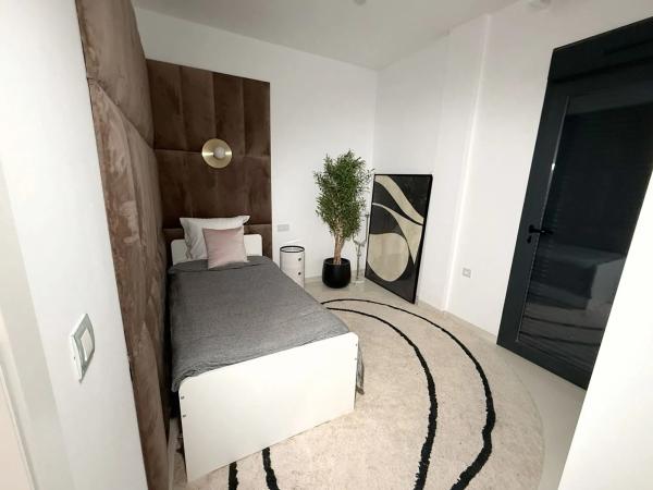 Casa independiente en San Miguel de Salinas