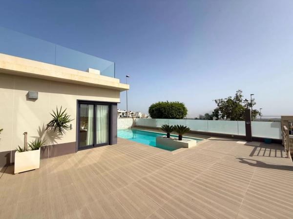 Chalet en San Miguel de Salinas