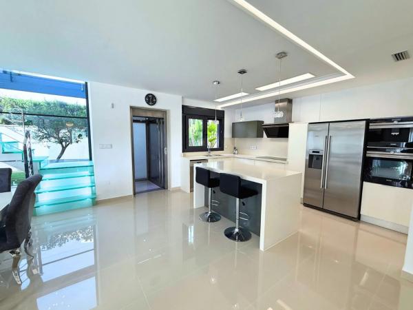 Chalet en San Miguel de Salinas