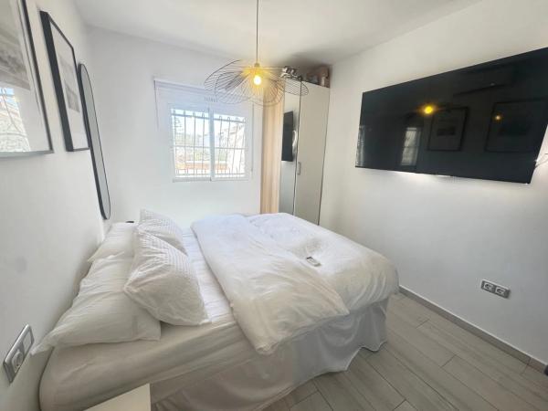 Chalet pareado en calle el Grove