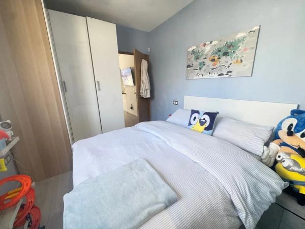 Chalet pareado en calle el Grove