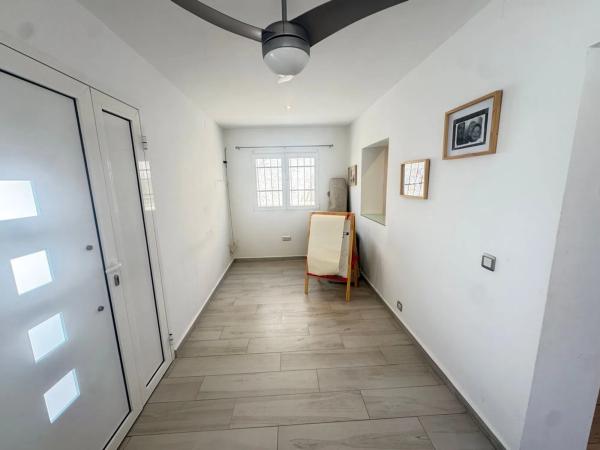 Chalet pareado en calle el Grove