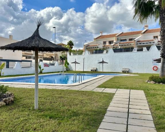 Chalet adosado en calle Quevedo s/n