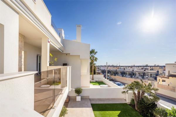 Ático en calle Orouídea