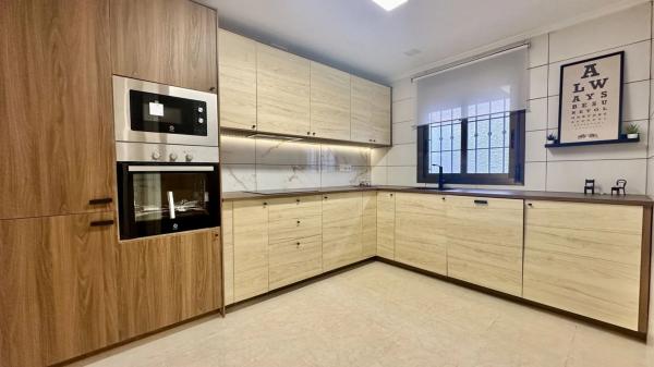 Chalet adosado en calle la Gineseta