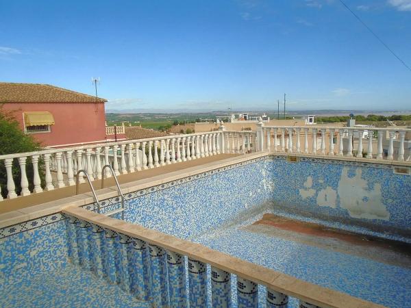 Casa independiente en avenida Poniente Balcón Costa