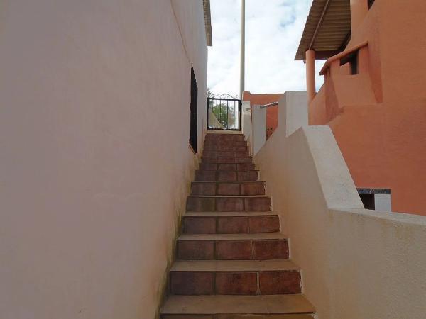 Casa independiente en avenida Poniente Balcón Costa