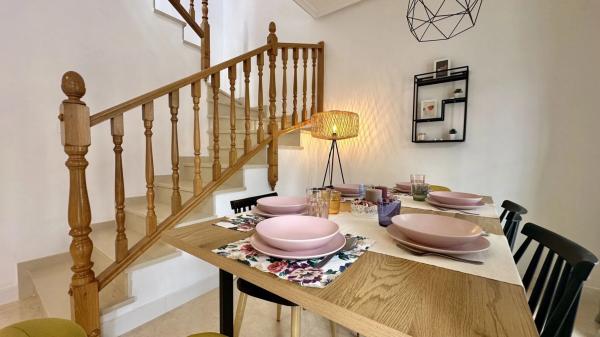 Chalet adosado en calle la Gineseta