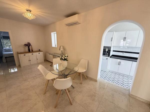 Casa independiente en calle Humilladero, 23