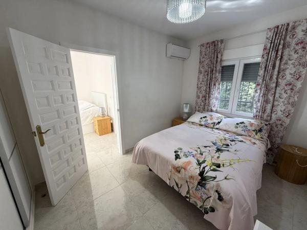 Casa independiente en calle Humilladero, 23