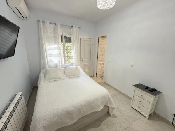 Casa independiente en calle Humilladero, 23