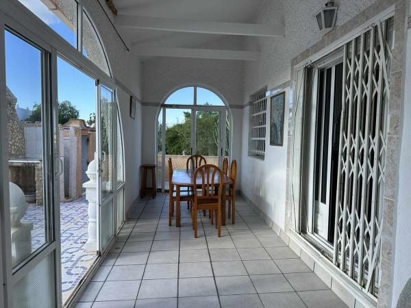 Casa independiente en calle Isla Cristina, 18