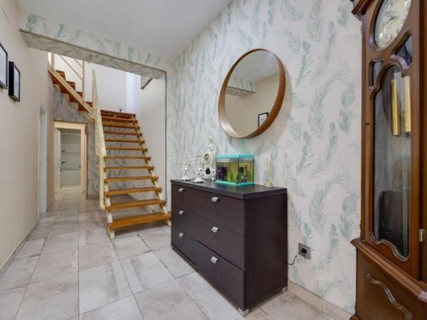 Casa independiente en calle San Luis, 27 -25