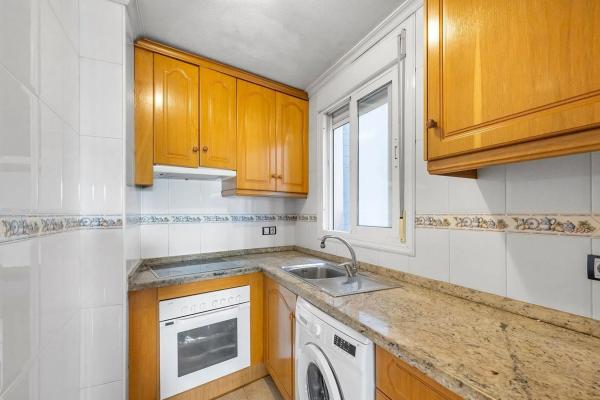 Piso en calle San Policarpo, 51