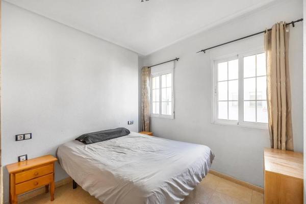 Piso en calle San Policarpo, 51