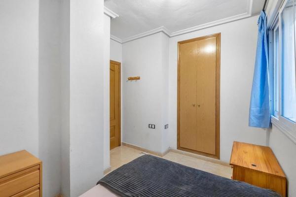 Piso en calle San Policarpo, 51