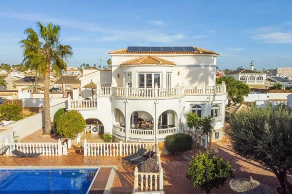 Chalet en Barrio El Molino