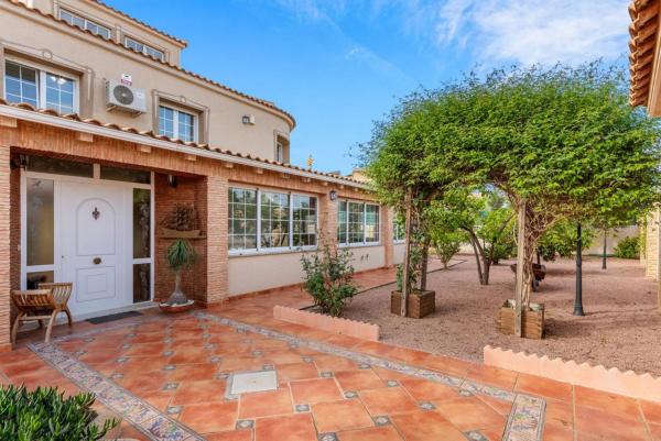 Chalet en Barrio El Molino