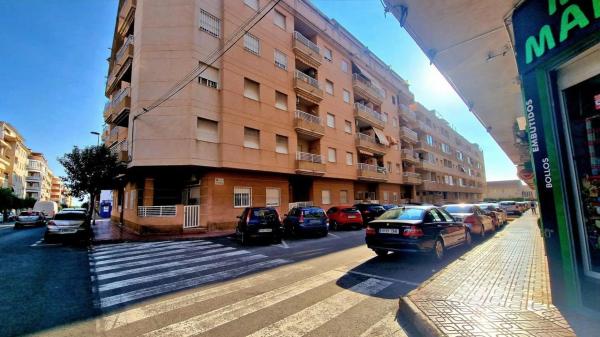 Piso en Barrio Parque de las Naciones