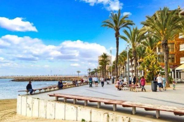 Piso en calle de Orihuela