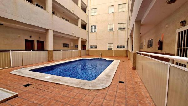 Piso en calle Villa Madrid