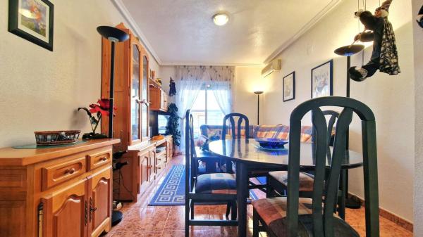 Piso en calle Villa Madrid