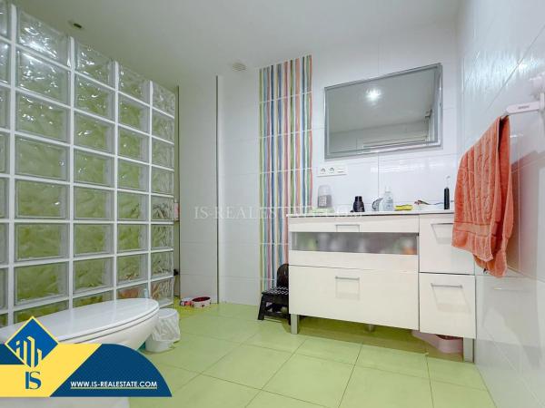 Piso en Barrio Puerto Deportivo