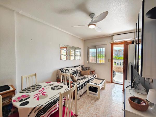 Ático en ኡርባኒሳሲኦን ፓርኬ ዴ ላስ ናሲኦኔስ