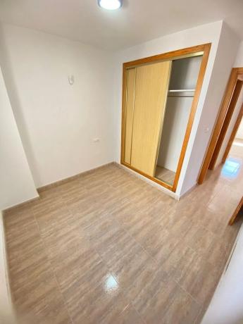 Piso en calle San Emigdio